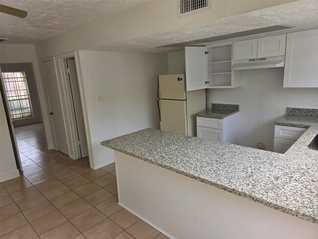 Building Photo - 158 Goodson Dr