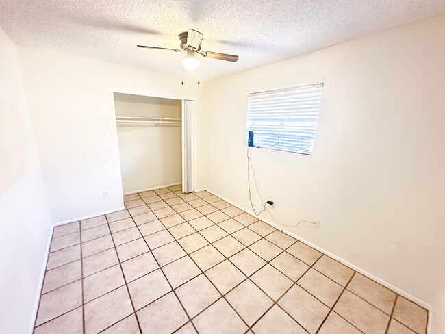 Building Photo - 173 W 27th Pl