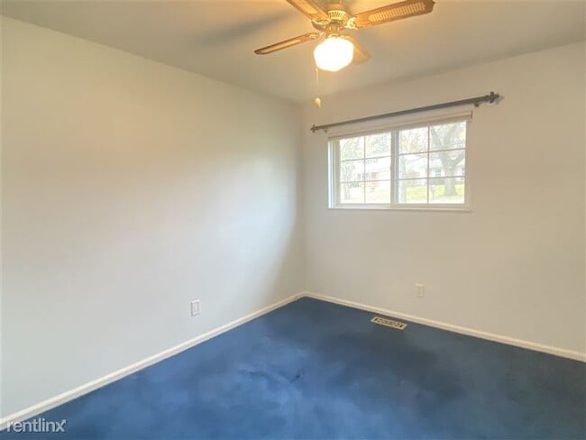 Building Photo - 306 Edison Ave
