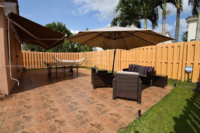 Building Photo - 855 San Remo Dr