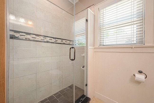 Building Photo - 1309 2nd St