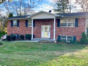 Building Photo - Updated 4 Bedroom, home Farragut!