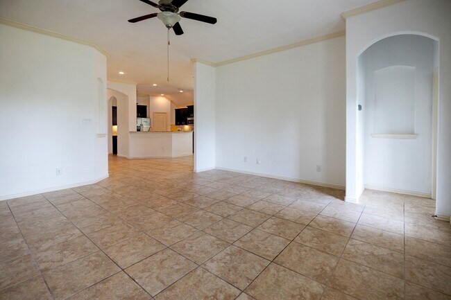 Building Photo - 1822 Olive Pine Dr