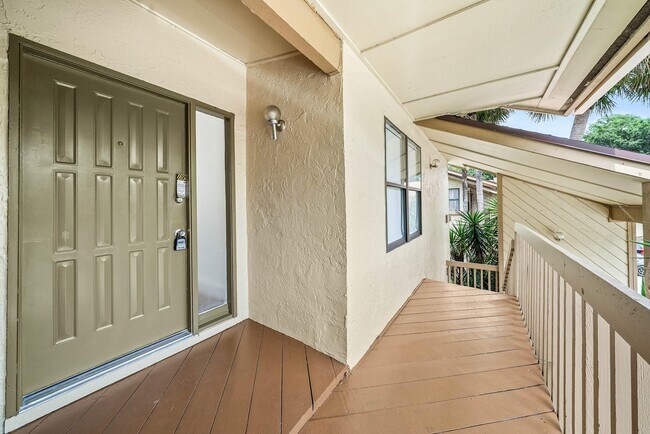 Building Photo - 13105 Belhaven Ct