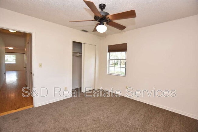 Building Photo - 1503 Hanson Ave