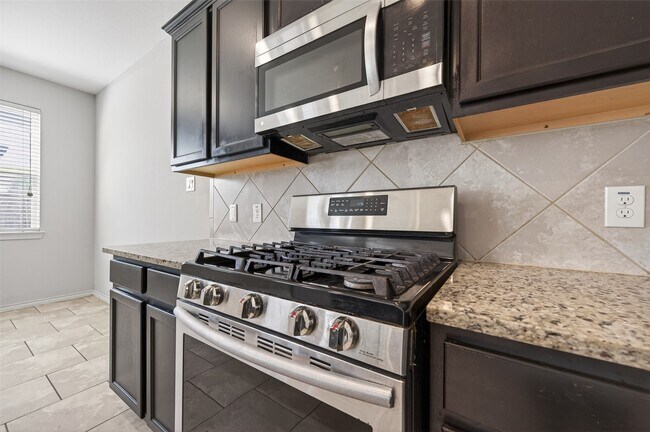 Building Photo - 1326 Seagler Pond Ln