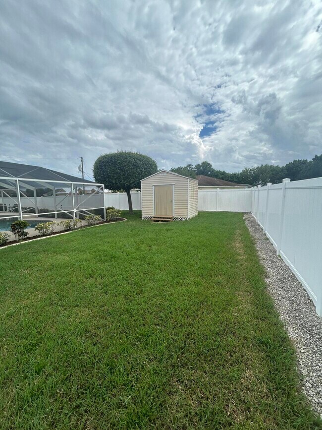 Building Photo - 5229 N Piper Cir