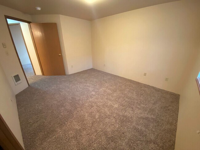 Building Photo - 804 Juniper Ave