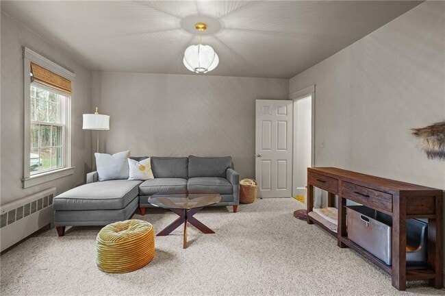 Building Photo - 80 Lakeshore Dr