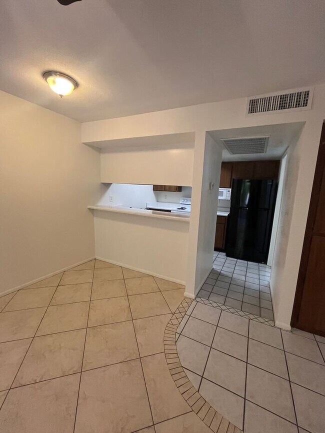 Building Photo - Welcome Home to El Diablo Apartments – 1 B...