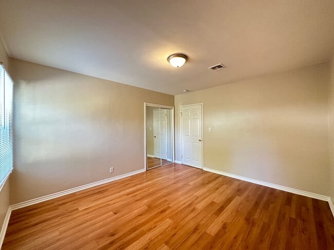 Building Photo - 3917 W Chandler Blvd