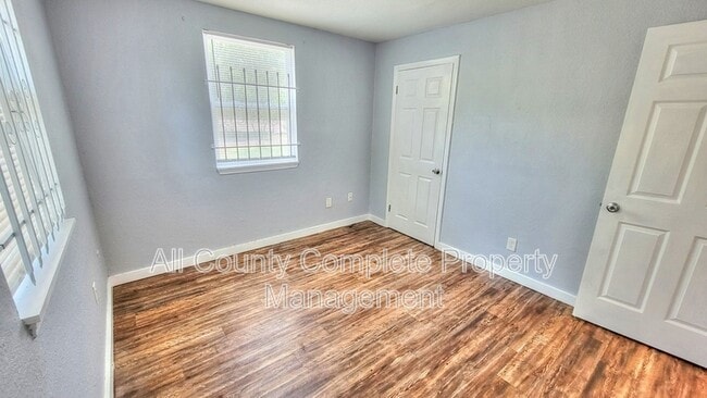 Building Photo - 3018 Pearce St