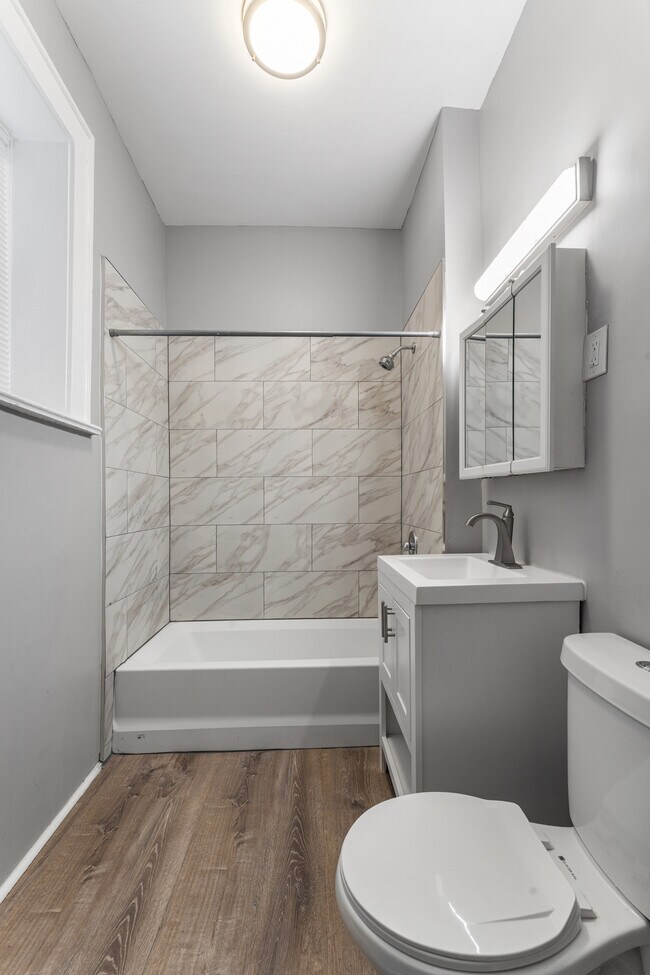 Building Photo - 12-14 Canfield St-5