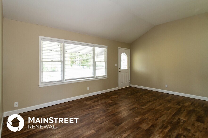 Building Photo - 9411 Dalton Dr