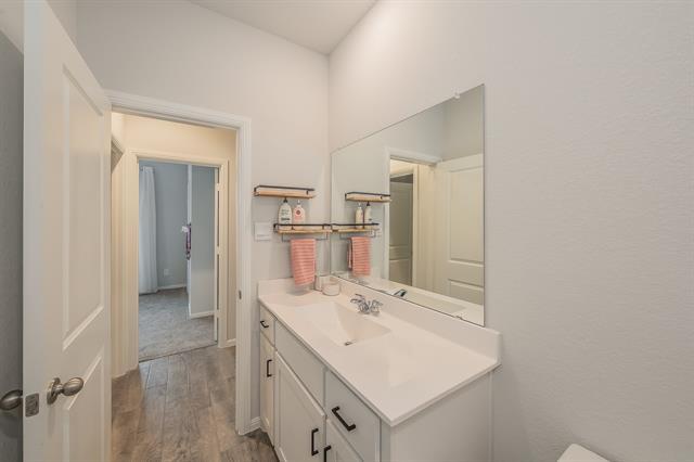 Building Photo - 156 Birch St