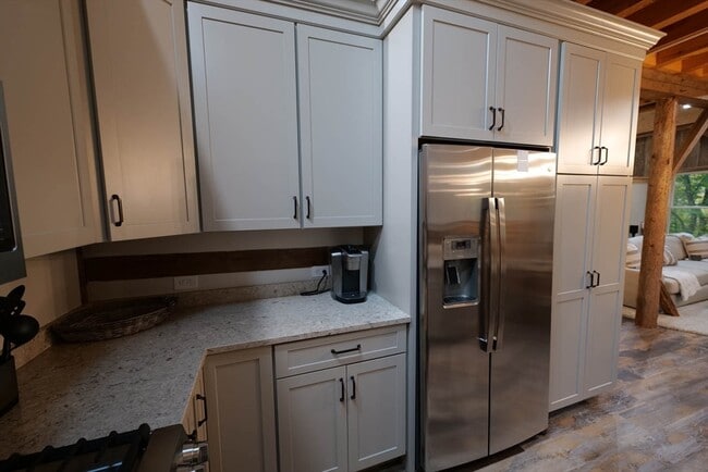 Building Photo - 23 Winter St