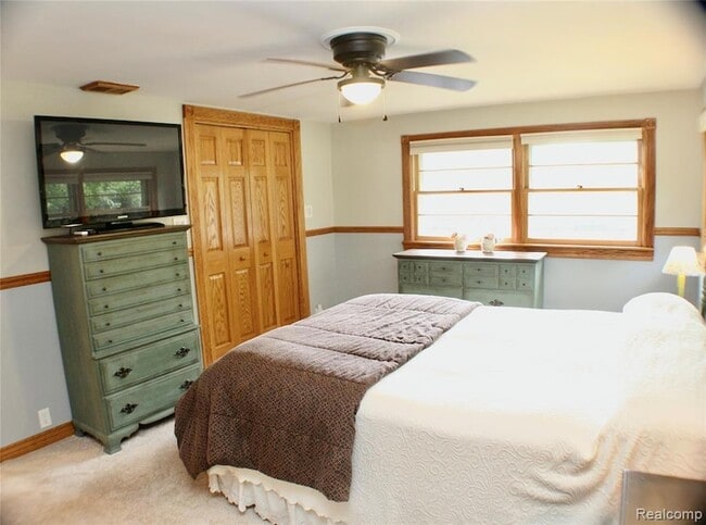 Building Photo - 48677 Sugarbush Rd