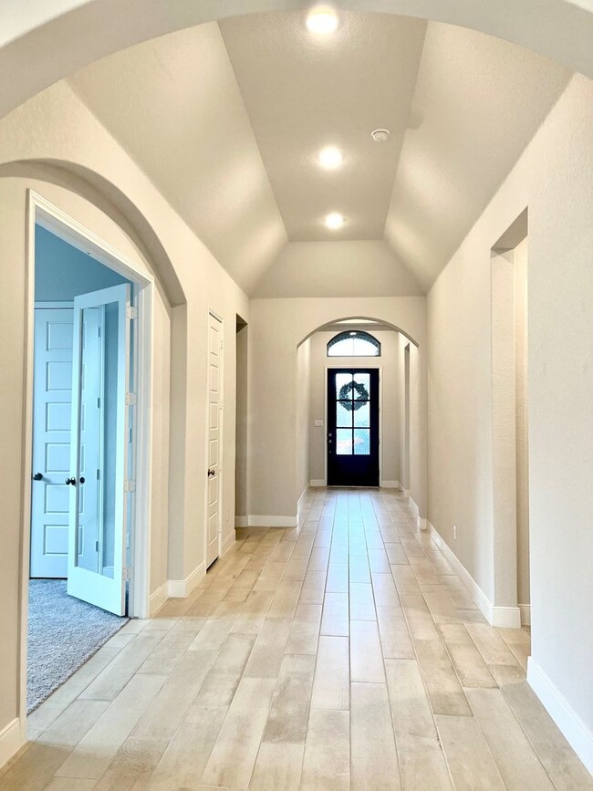 Building Photo - First Time Luxury Rental ~ 4 Bedroom/3.5 B...