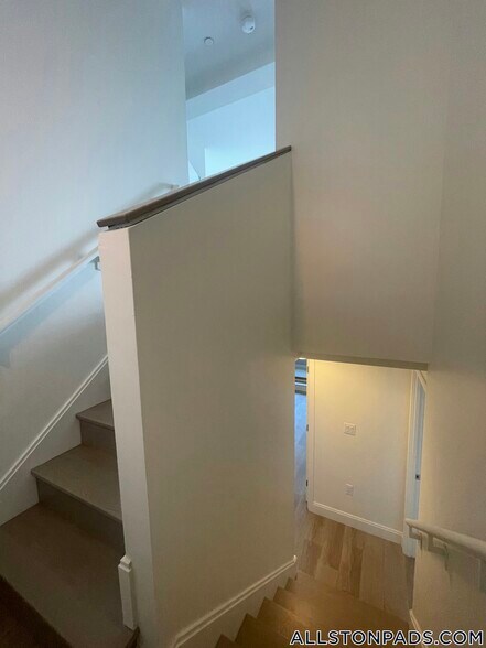 Building Photo - 1079 Commonwealth Ave