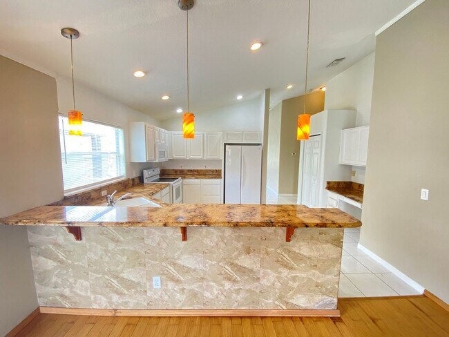 Building Photo - 3310 Crystal Creek Blvd