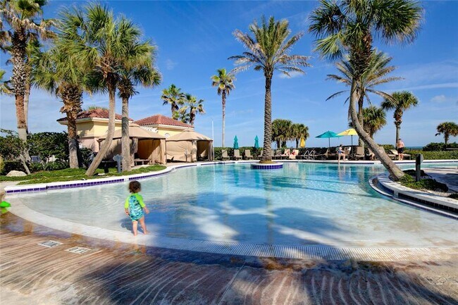 Building Photo - 200 Ocean Crest Dr