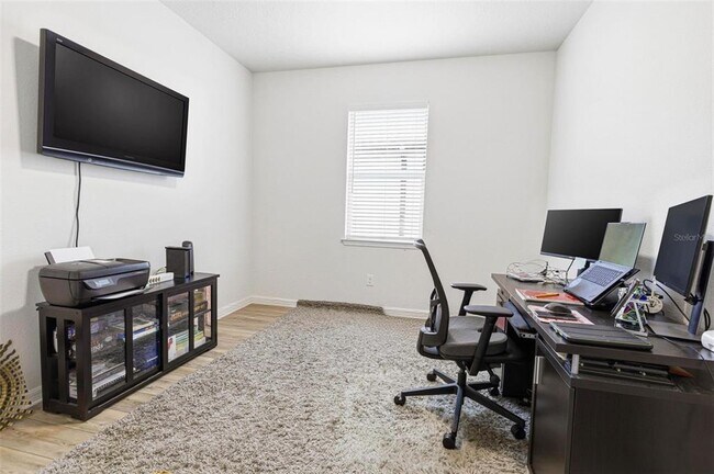 Building Photo - 5303 Levana St