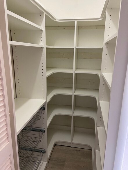 Building Photo - 329 57th Ave S