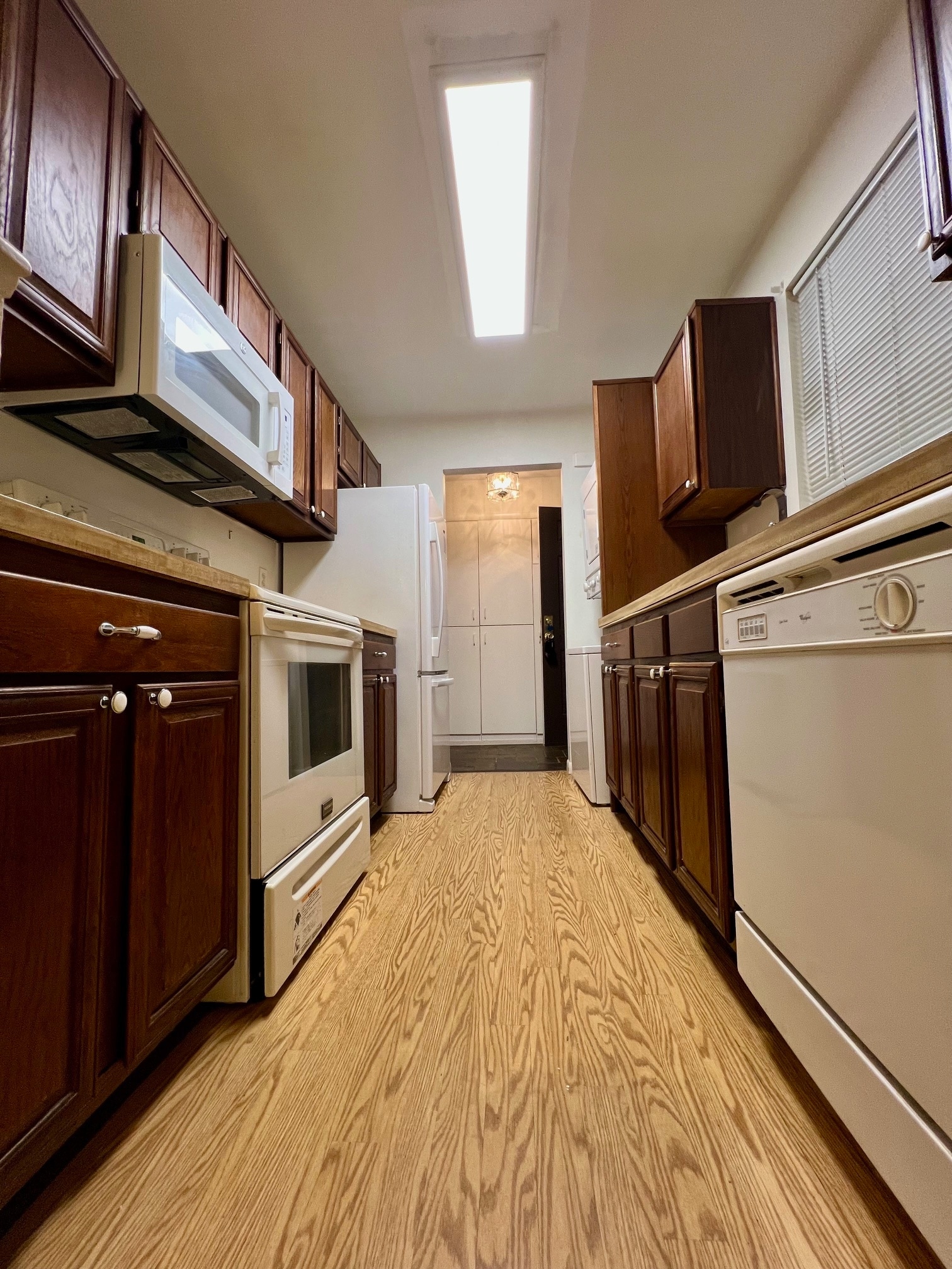 Building Photo - 6 Loudon Dr