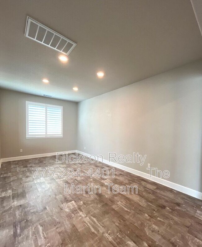 Building Photo - 2025 Elk Falls Way