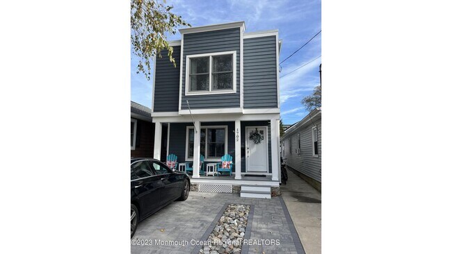 Building Photo - 1715 White St