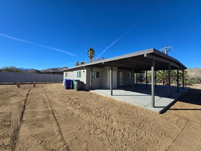 Building Photo - All Brand New!!