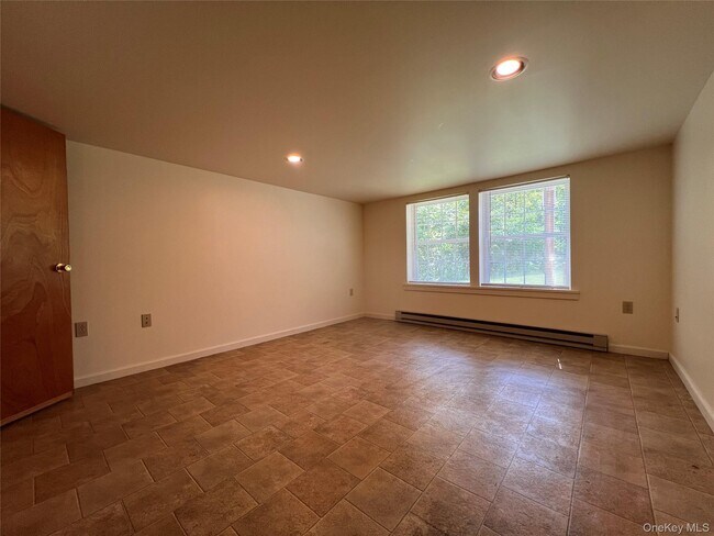 Building Photo - 5994 US-44