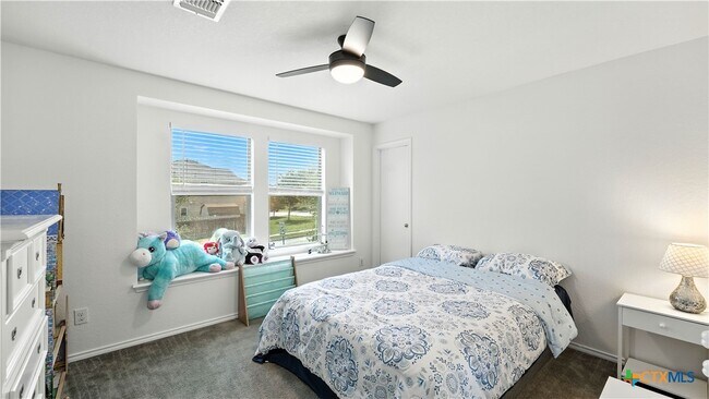 Building Photo - 208 Gatewood Clf