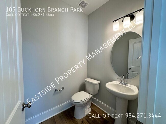 Building Photo - 105 Buckhorn Br Pk