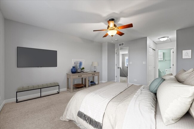 Building Photo - 450 Majestic Ln