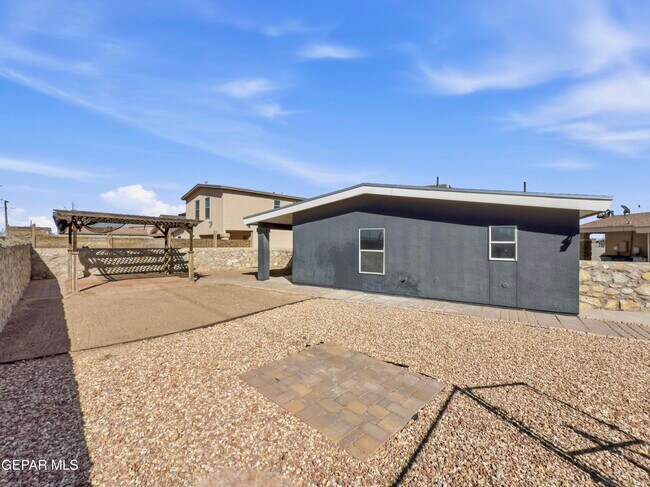 Building Photo - 14183 Rattler Point Dr