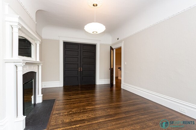 Building Photo - 1327 McAllister St