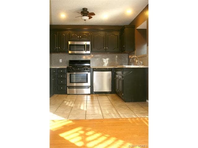 Building Photo - 8717 S 88th East Ave
