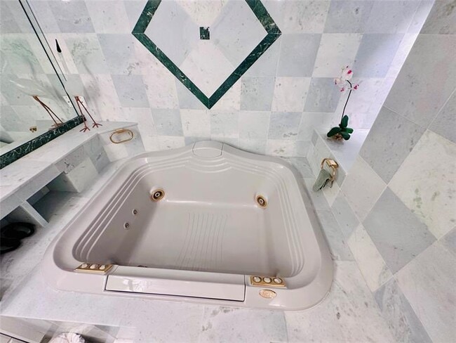 Building Photo - 6001 N Ocean Dr