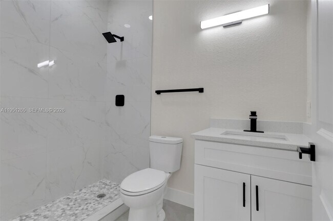 Building Photo - 4501 15th St SW