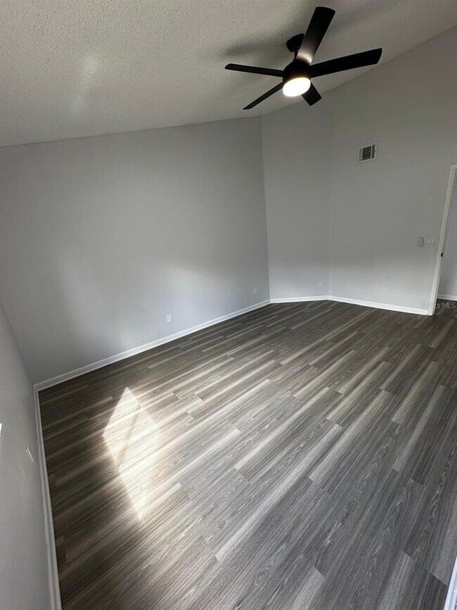 Building Photo - 1032 Ocala Woods Ln