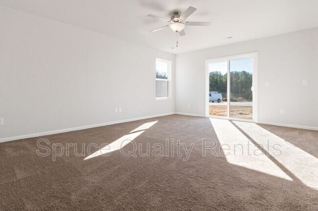 Building Photo - 216 McClellan Trail