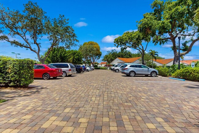 Building Photo - 655 Windsurf Ln