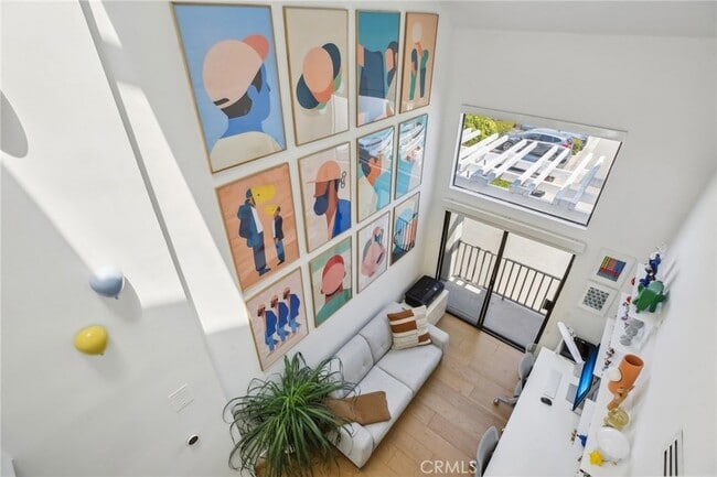 Building Photo - 15 Waterway