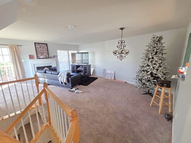 Building Photo - Charming 3 Bed 2.5 Bath End-Unit Townhome with Deck & Patio In The Villages of Saybrook