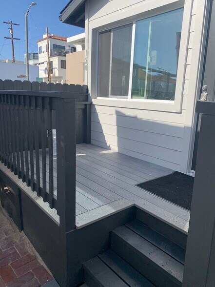Deck - 120 2nd St