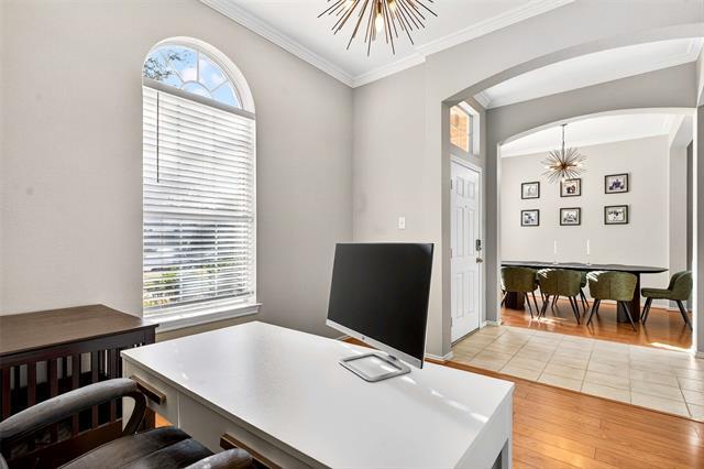 Building Photo - 8217 Bulrush Dr