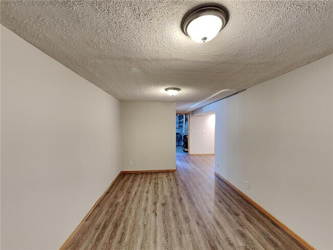 Building Photo - 1218 Skillman Ave E