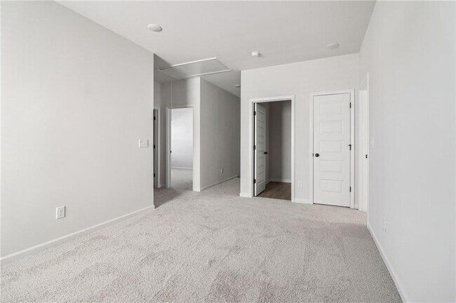 Building Photo - 700 Shetland Trl