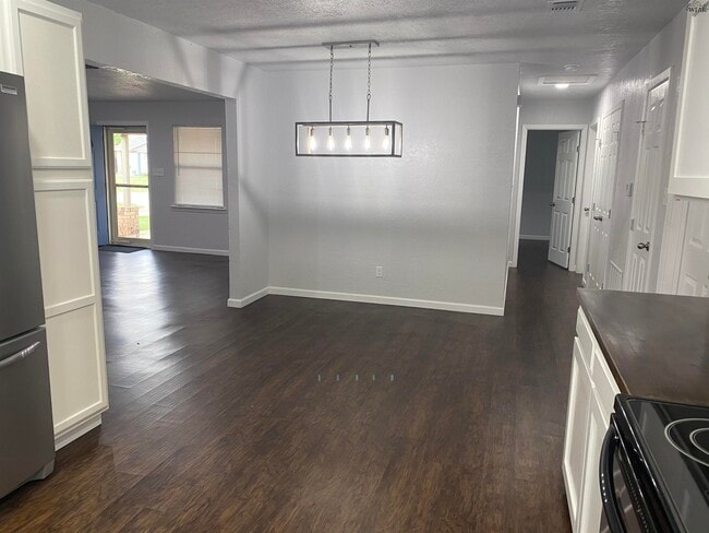 Building Photo - 4123 Beard Ave